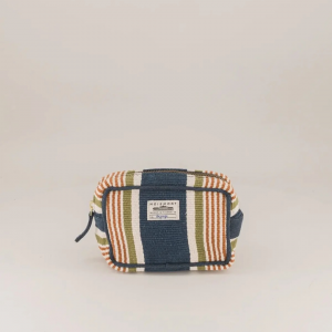 Petite pochette couleur bleu marine